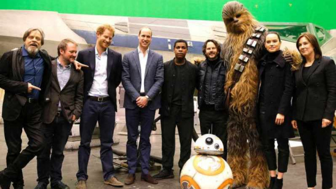 Pangeran William dan Pangeran Harry bersama para aktor Star Wars