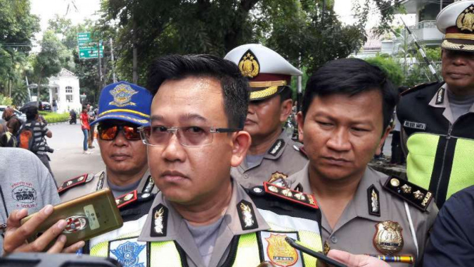 Wadirlantas AKBP Kingkin menjelaskan soal kecelakaan Setya Novanto