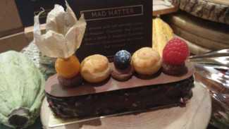 Sweet, Restoran Ini Sajikan Cokelat Ala Alice in Wonderland