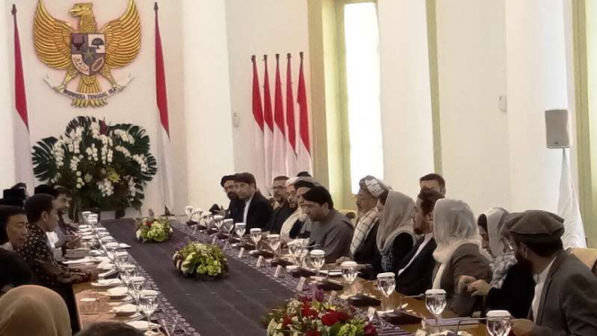 Presiden Joko Widodo (Jokowi) bertemu ulama Afghanistan