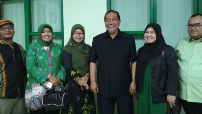 Deddy Mizwar dikantor DPW PPP Jawa Barat.