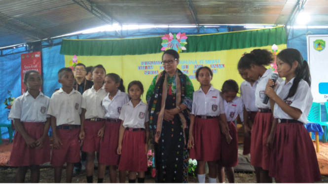 Menteri Pemberdayaan Perempuan dan Perlindungan Anak, Yohana Yembise di NTT.