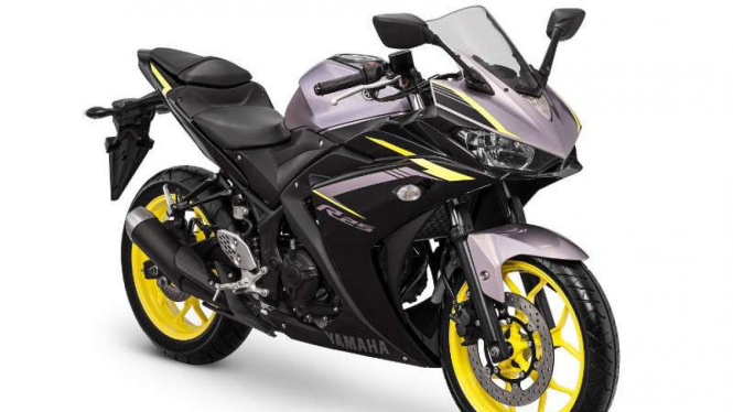 Yamaha R25 warna baru.