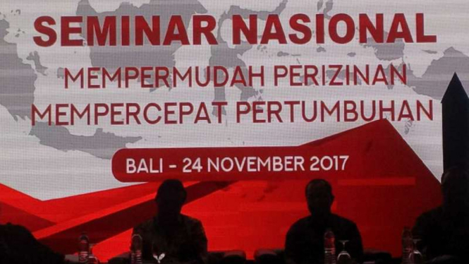 Seminar Nasional bertajuk Mempermudah Perizinan, Mempercepat Pertumbuhan di Kuta, Bali, pada Jumat, 24 November 2017.