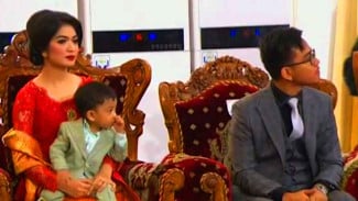 Lihat Manortor, Cucu Presiden Jokowi Jan Ethes Bikin Gemas