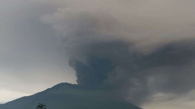 Bom vulkanik Gunung Agung