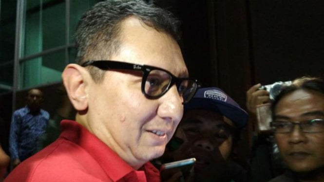 Bagoes Soetjipto Soelyodikoesomo, dokter yang tujuh tahun buron dalam kasus skandal megakorupsi di Jawa Timur, setelah ditangkap di Malaysia lalu ditahan kantor Kejaksaan Tinggi Jawa Timur di Surabaya, pada Rabu, 29 November 2017.