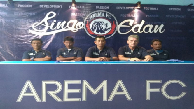 Jajaran pelatih Arema FC untuk musim 2018