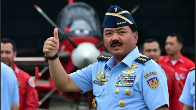 KSAU Marsekal TNI Hadi Tjahjanto yang kini menjadi calon tunggal Panglima TNI pengganti Jenderal Gatot Nurmantyo yang memasuki usia pensiun.