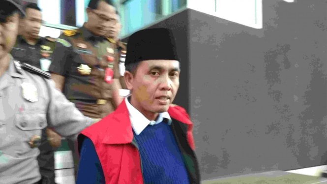 Mantan Kepala Divisi Keuangan PT Wira Usaha Sumekar, Taufadi