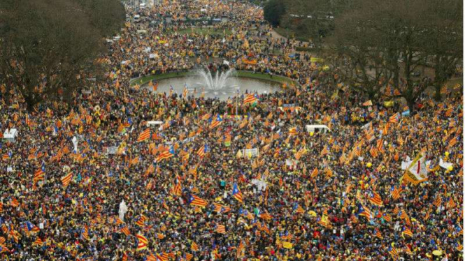 Massa prokemerdekaan Catalunya dari berbagai negara berkumpul di Belgia