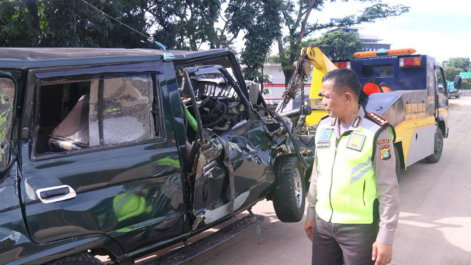 Kondisi kendaraan yang terlibat kecelakaan di Tol Cawang