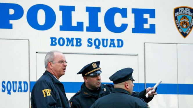 Polisi dan FBI setelah laporan ledakan New York