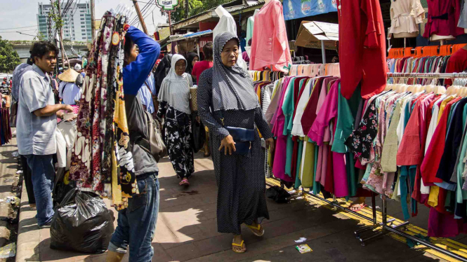 Kepadatan pedagang pasar tanah abang