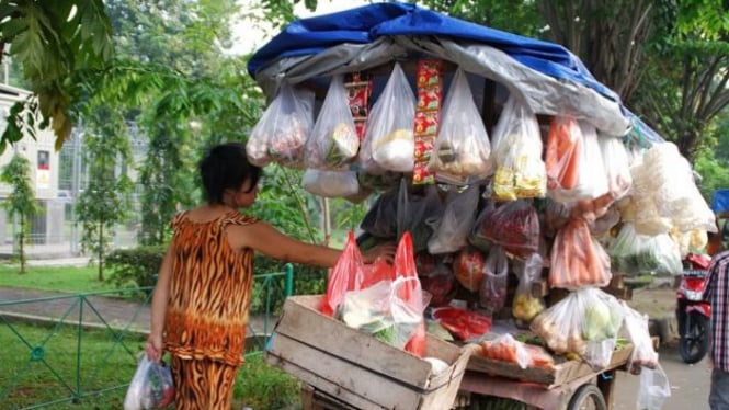 Pak W Tukang Sayur Keliling dengan Pola Pikir Pengusaha