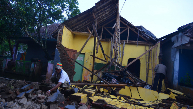 Dampak gempa bumi di Kabupaten Tasikmalaya, Sabtu (16/12/2017)