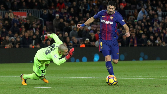 Luis Suarez dalam laga Barcelona vs Deportivo La Coruna