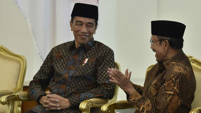 Presiden Joko Widodo dan BJ Habibie.