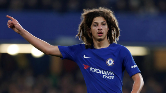 Bek muda Chelsea, Ethan Ampadu