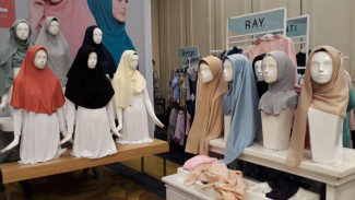 Supaya Kekinian, Intip Tren Hijab 2018 Yuk!