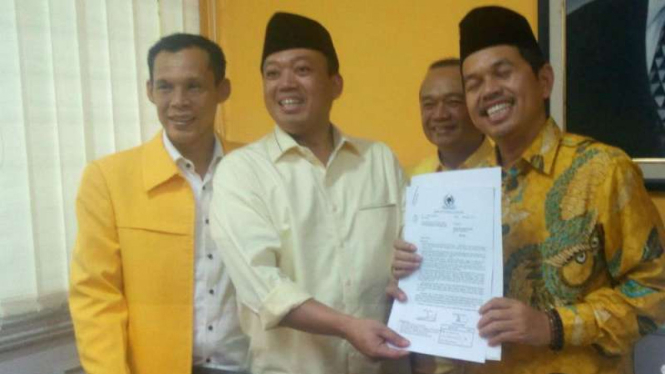 Partai Golkar resmi umumkan Dedi Mulyadi sebagai calon Gubernur Jawa Barat 2018.