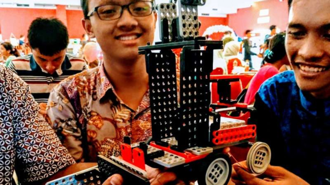 Adu robot di Bigbang, Jakarta