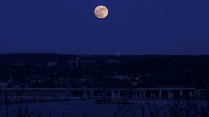 Cantik, Supermoon Pertama di Tahun 2018