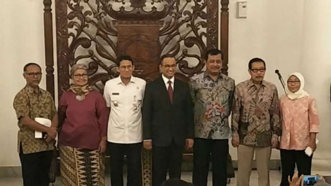 Gubernur Anies Baswedan dan dan Wakil Gubernur Sandiaga Uno resmikan Komite Pencegahan Korupsi DKI Jakarta.