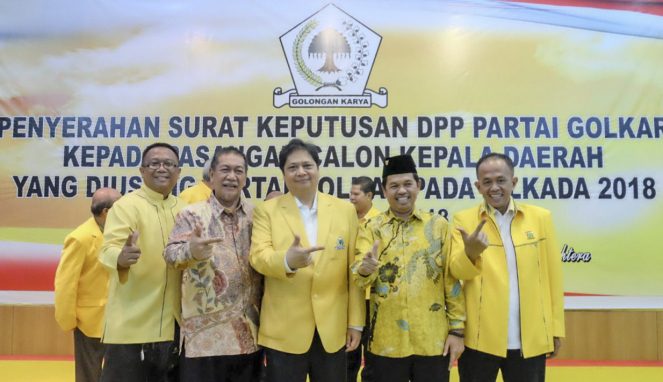 Penyerahan Surat Keputusan DPP Partai Golkar pada Pilkada 2018