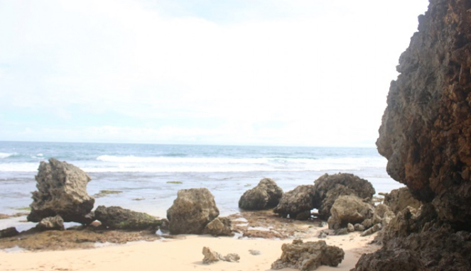 Pantai Ngedan