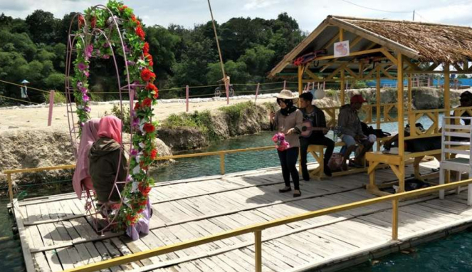 Getek Cinta di Telaga Biru Cisoka 