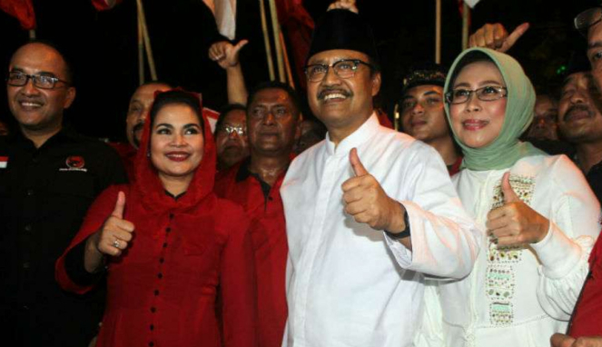 Pasangan calon gubernur dan wakil gubernur Jawa Timur, Saifullah Yusuf alias Gus Ipul dan Puti Guntur Soekarno.