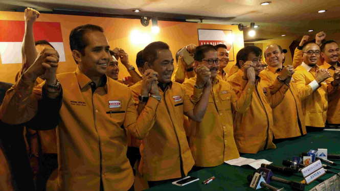 Para pengurus teras Partai Hanura saat memutuskan pecat Ketua Umum Oesman Sapta Odang.