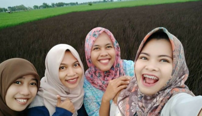 Selfie di sawah.