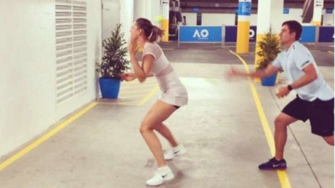 Video aksi latihan Maria Sharapova jadi viral di media sosial