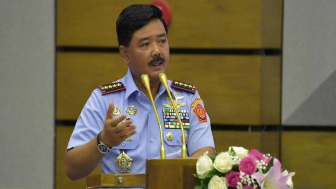 Panglima TNI Marsekal TNI Hadi Tjahjanto di Mabes TNI AU