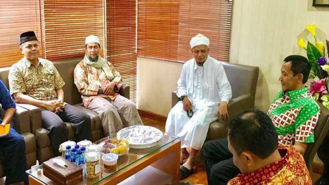 Ustaz Arifin Ilham, Ustaz Zulkifli bersama Kabaintelkam dan Kadivkum Polri