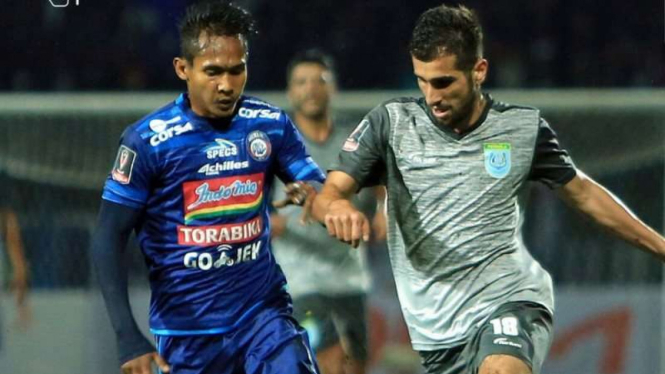 Pertandingan Piala Presiden antara Arema FC melawan Persela Lamongan