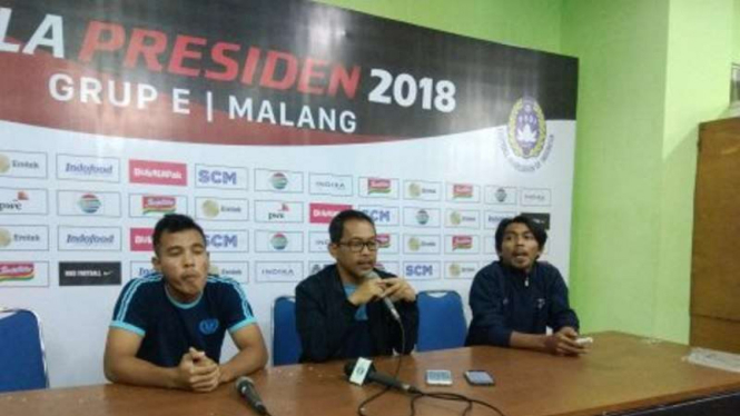 Pelatih Persela Aji Santoso.