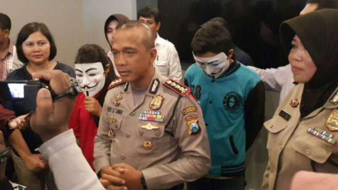Kepala Polrestabes Surabaya Komisaris Besar Polisi Rudi Setiawan merilis kasus asusila di Surabaya, Jawa Timur.