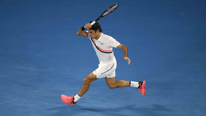 Sepatu pink petenis Swiss Roger Federer