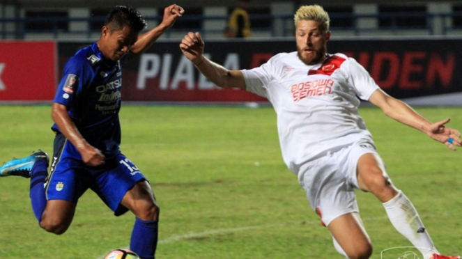 Pertandingan Persib Bandung vs PSM Makassar di Piala Presiden 2018