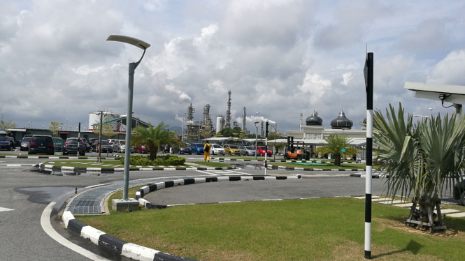 Fasilitas produksi Petronas Petrochemical dan Terengganu Gas Terminal di Terengganu, Malaysia.