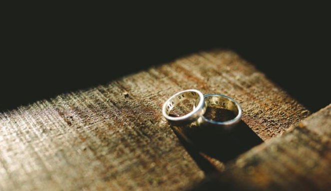 Ilustrasi cincin pernikahan.