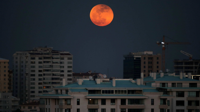 Gerhana Bulan Total Super Blue Blood Moon di Turki