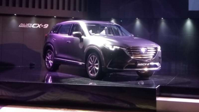 Mazda CX-9 kembali hadir di Indonesia.