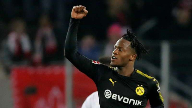 Penyerang Borussia Dortmund, Michy Batshuayi