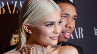 Pacar Baru Tyga Tiru Model Rambut Kylie Jenner
