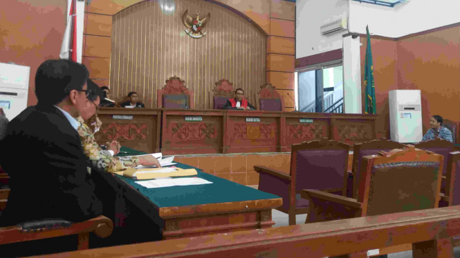 Sidang praperadilan Fredrich Yunadi