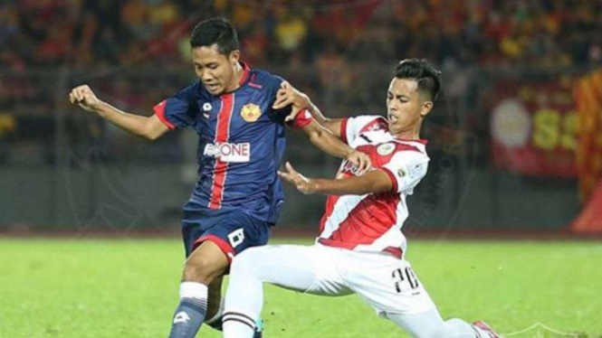 Bintang Selangor FA, Evan Dimas (kiri)